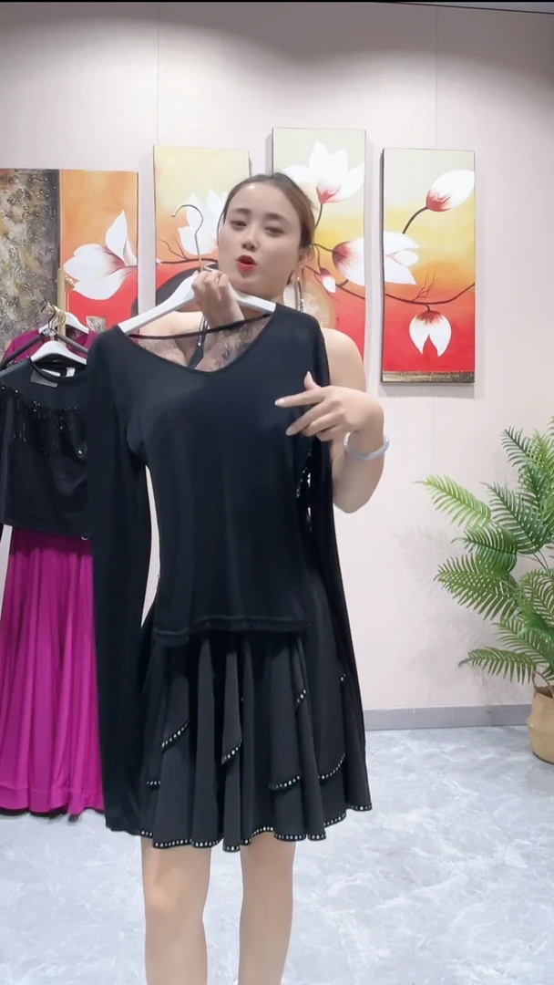 蕾丝        上衣