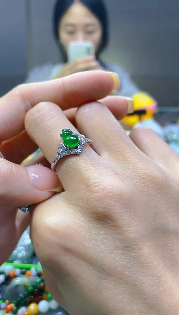 翡翠未镶嵌颈饰/K/翡翠A货一图一物