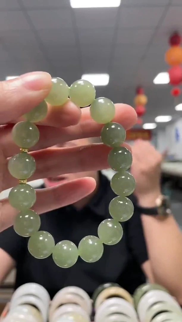 未镶嵌手链和田玉湖水冻葡萄肉卡12手串一条
