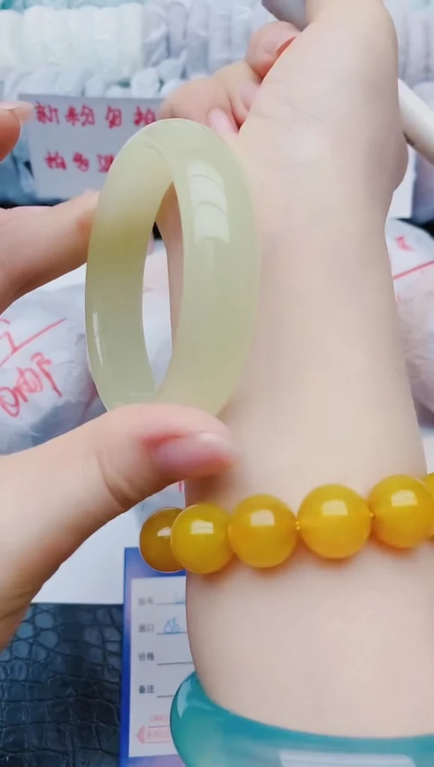 未镶嵌手镯石英质玉w202+56-57