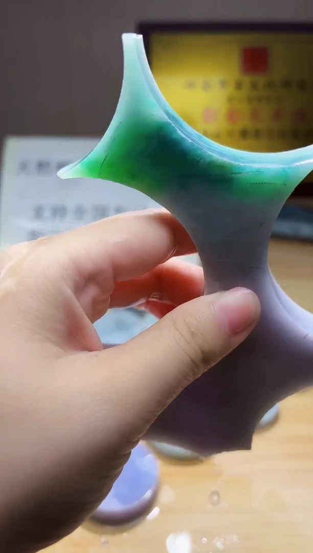 翡翠未镶嵌颈饰翡翠A货 姜谭207