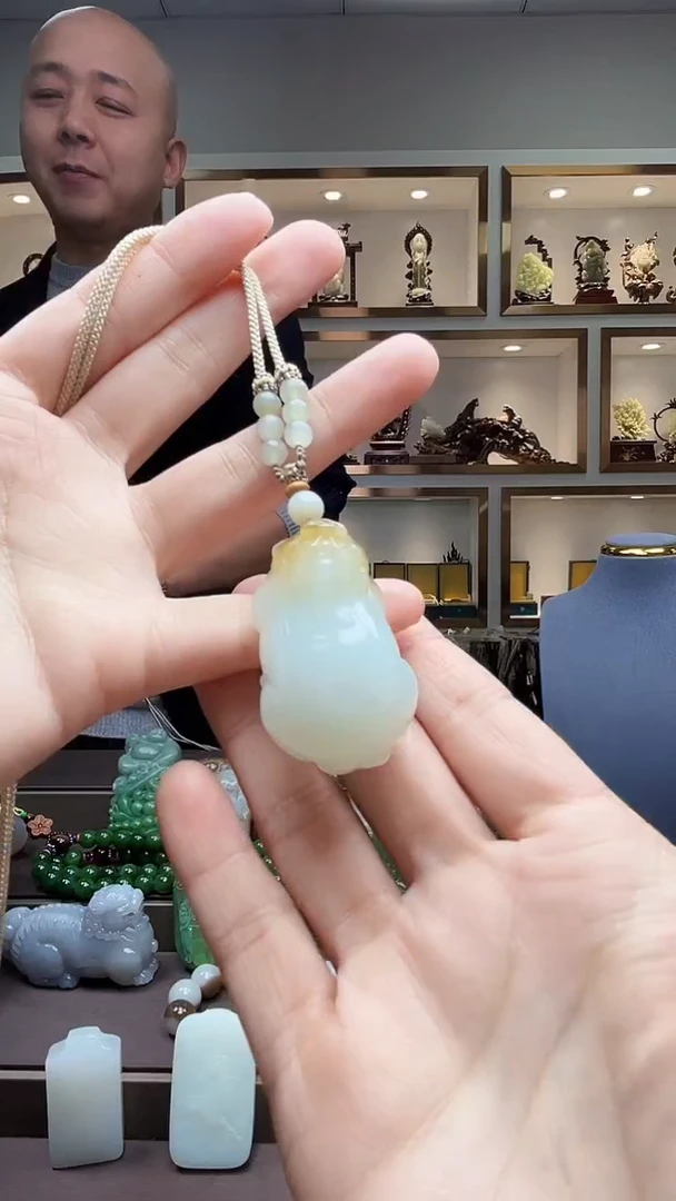 【闪购商品】和田玉颈饰未镶嵌苏