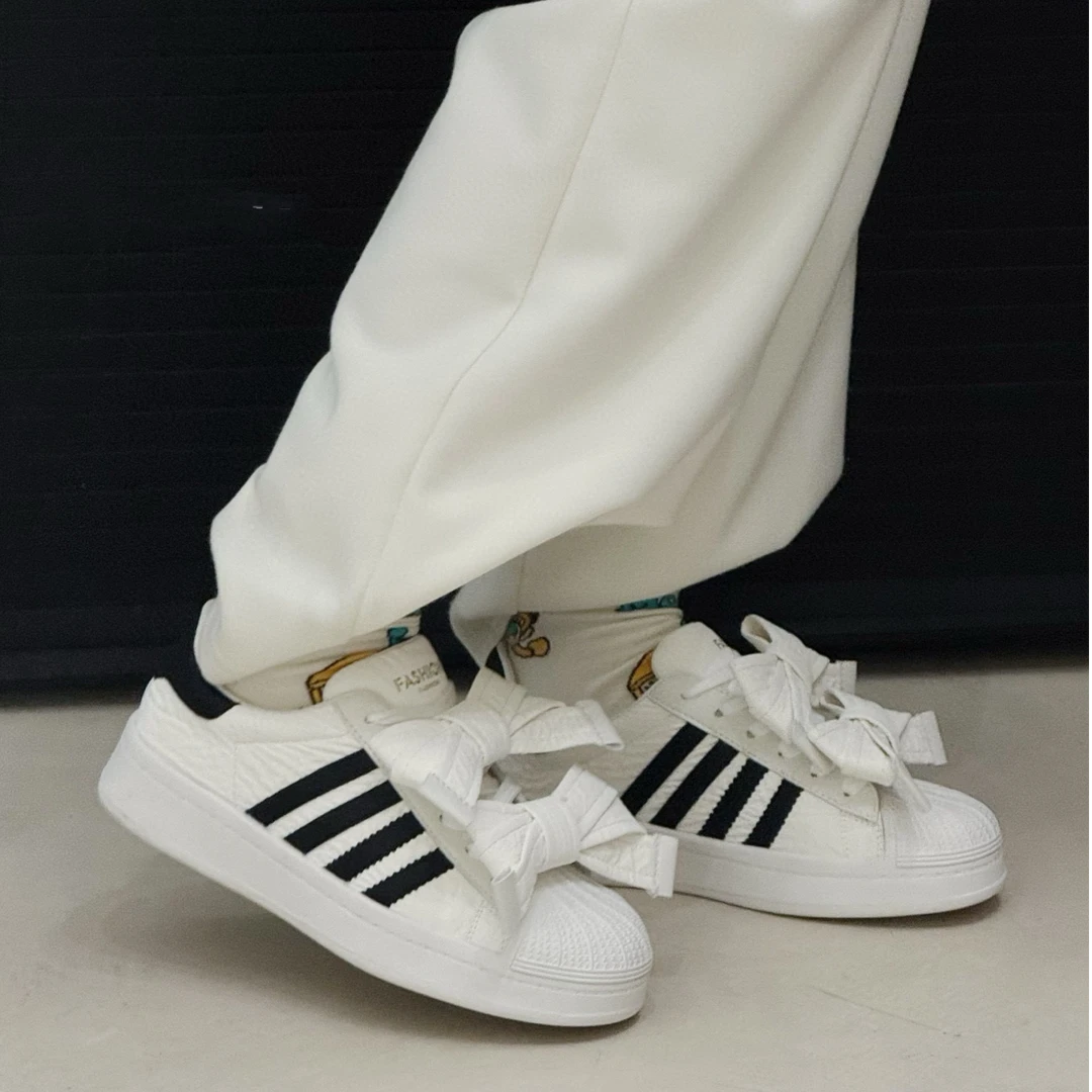 ins风~浮夸大蝴蝶结真皮休闲板鞋女2025春新款运动鞋网红学生女鞋