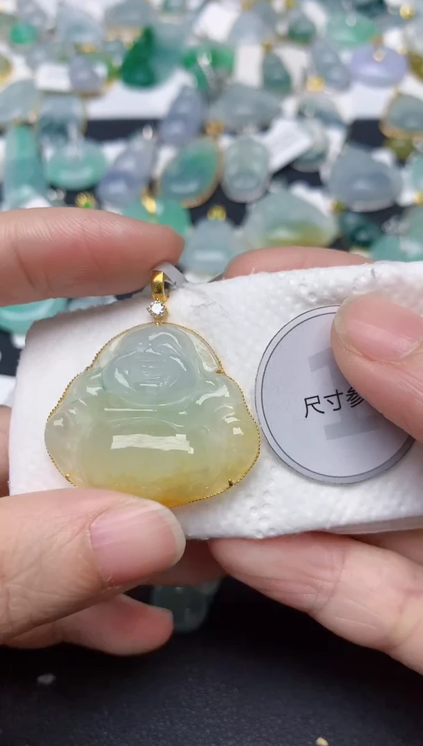 颈饰18K金镶嵌翡翠天然缅甸A货翡翠