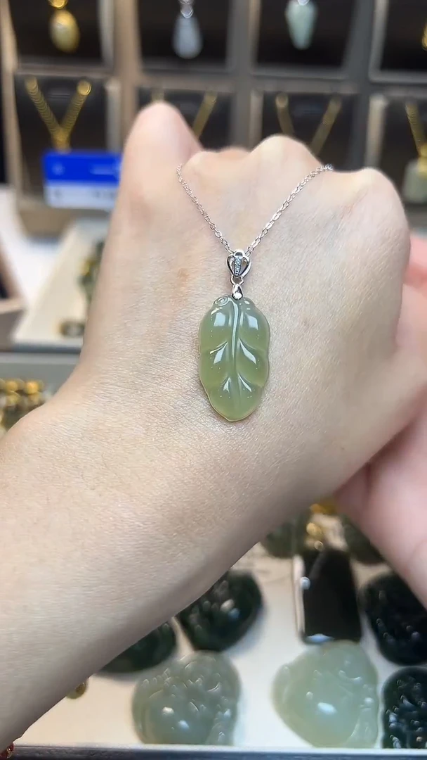 吊坠(不含链)银S925镶嵌和田玉吊坠(不含链) 银S925镶嵌 和田玉