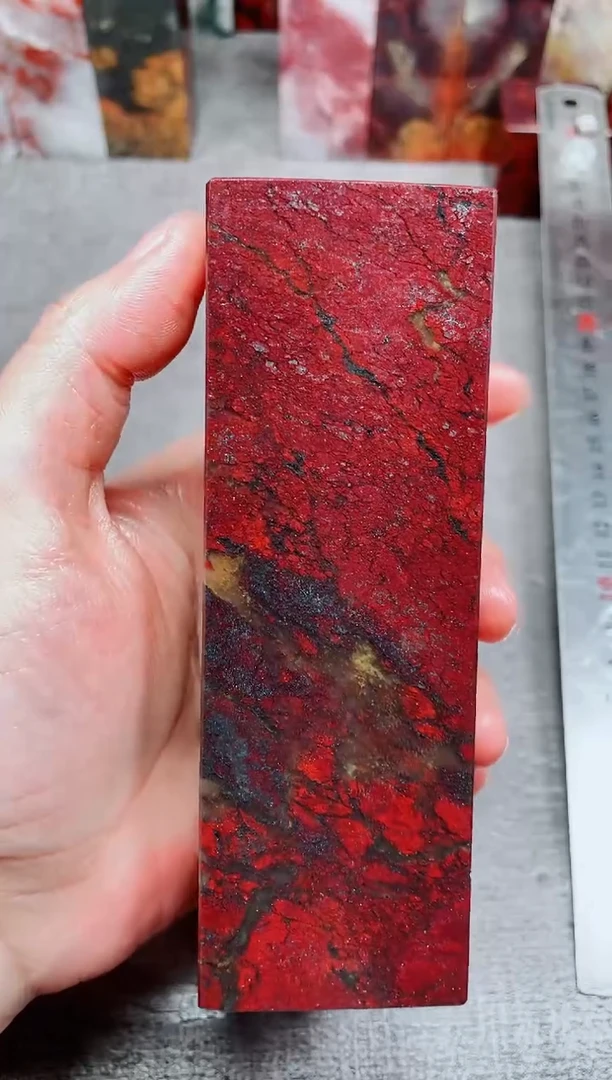 玉桂林鸡血玉素章满红老虎冻37