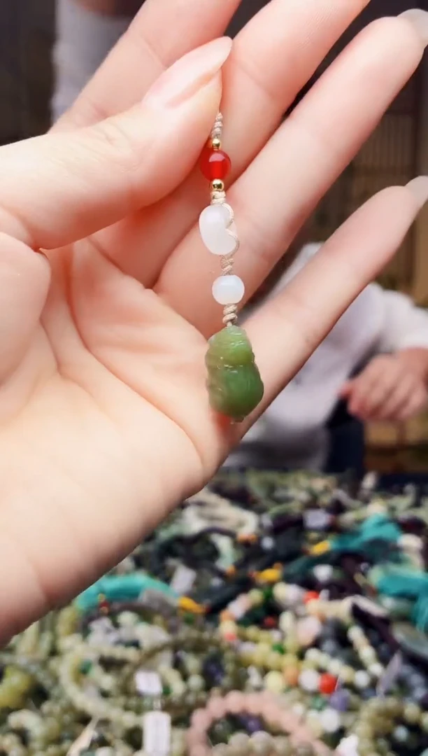 颈饰未镶嵌和田玉多样性发货，拍一发一