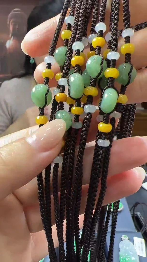 未镶嵌挂件翡翠美背（多样性发其一）