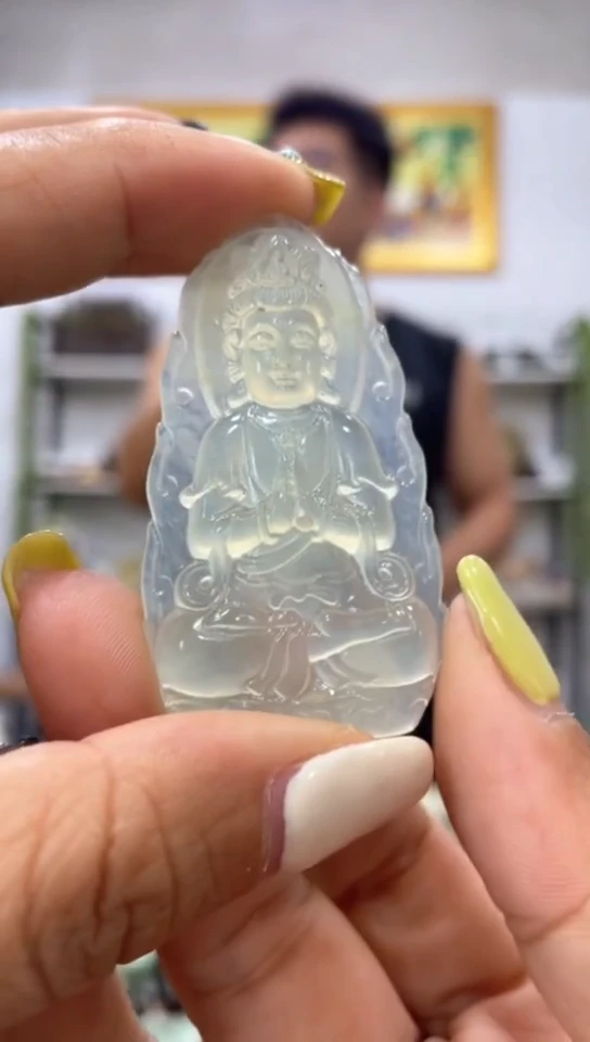 未镶嵌岫玉吊坠