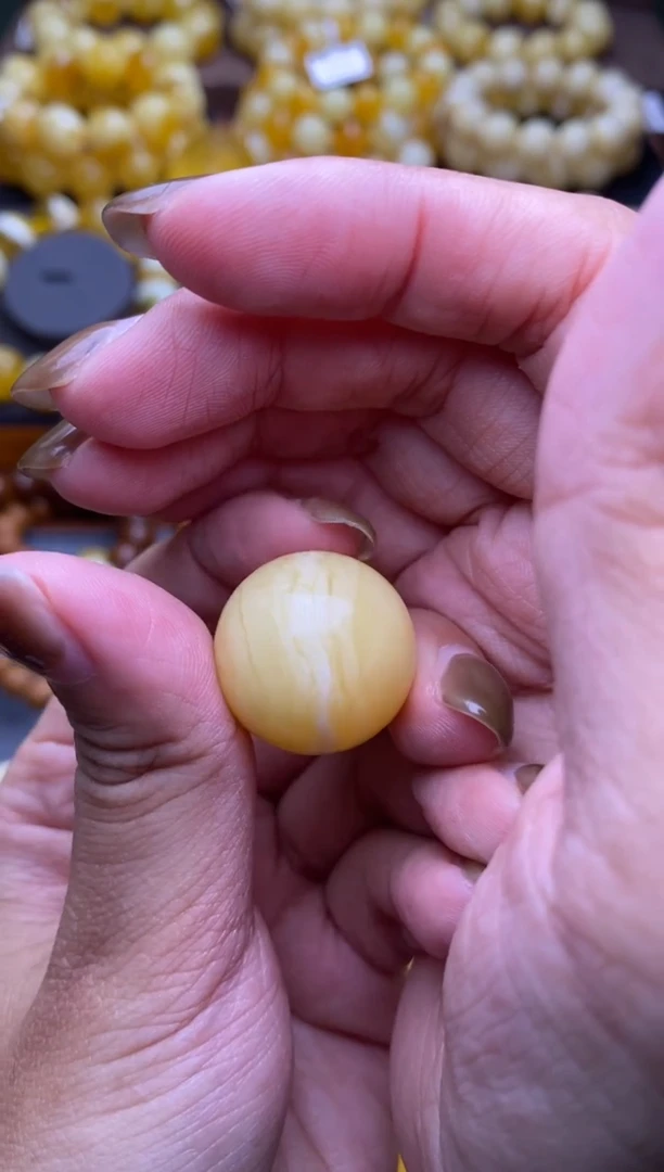 【闪购商品】琥珀裸石未镶嵌大小姐珠宝严选95