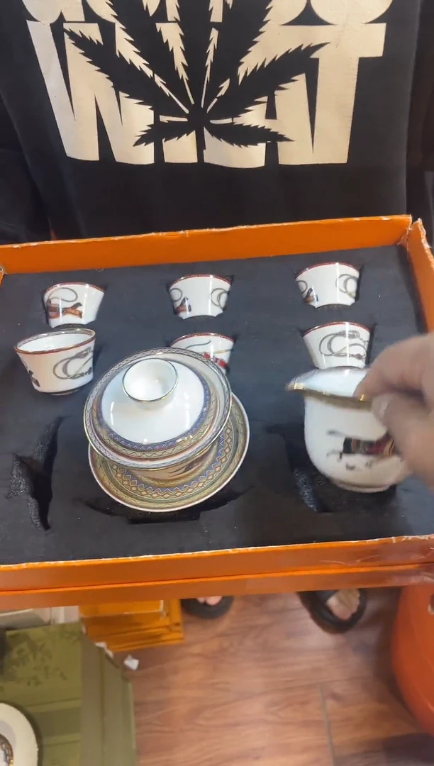 杯鸿辉家品牌瓷器，京东包邮！