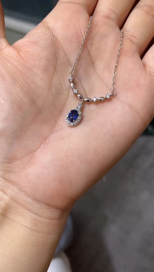 颈饰蓝宝石银S925镶嵌蓝宝石吊坠