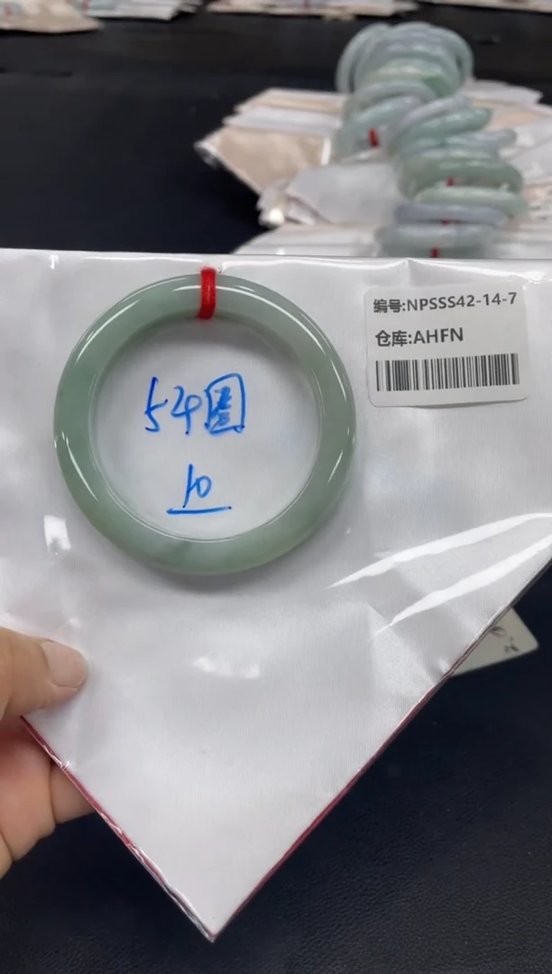 未镶嵌手镯翡翠翡翠手镯