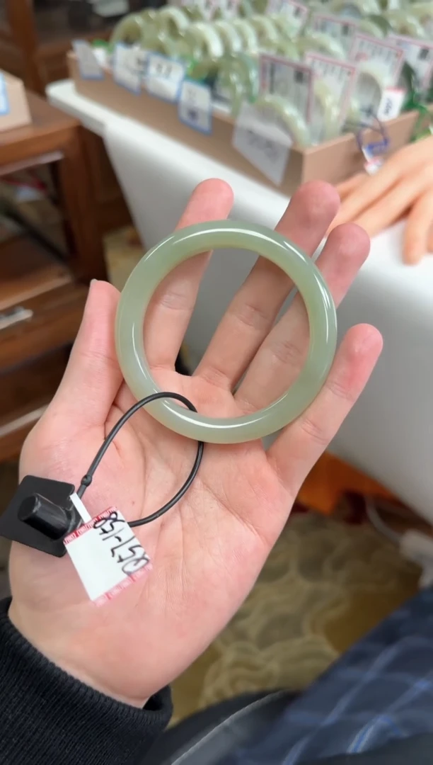 未镶嵌手镯和田玉57