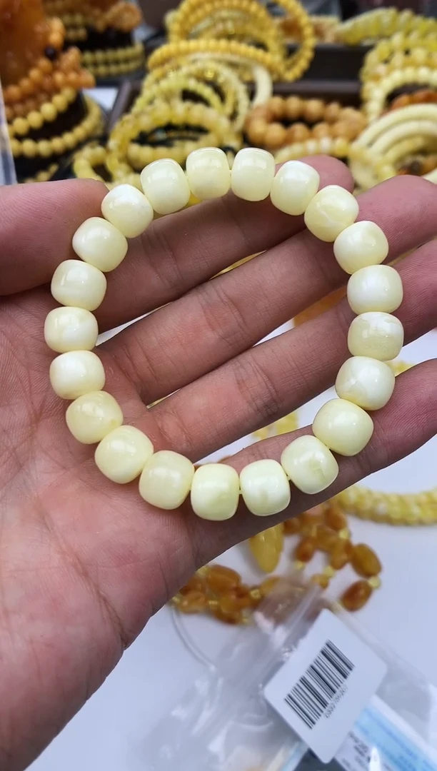 裸石琥珀未镶嵌手串