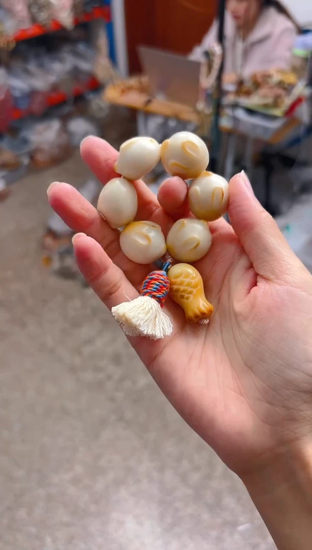 吊坠菩提根/象牙果馒头兔手捻