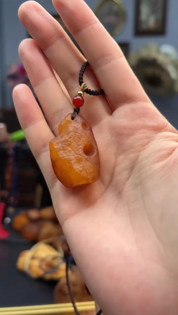 琥珀颈饰未镶嵌吊坠