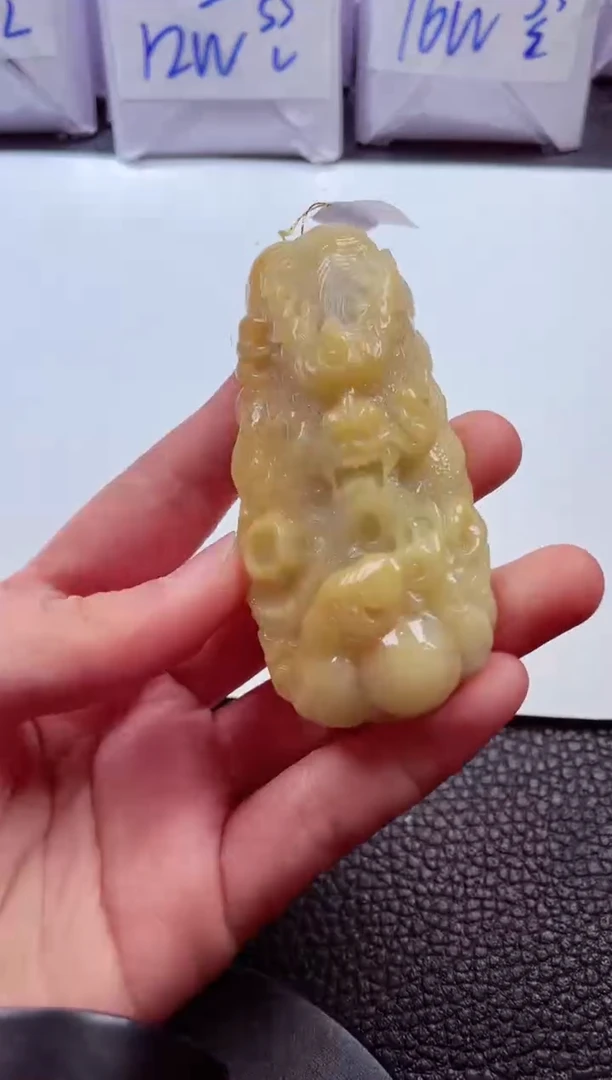 颈饰未镶嵌翡翠000074247