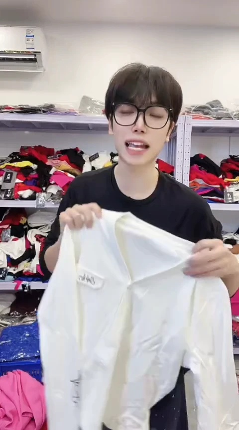 闪电购精品女装79 S 瑕