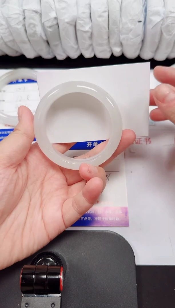 石英质玉手镯未镶嵌05-54/55