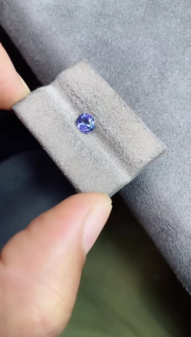 裸石彩色蓝宝石1.03ct
