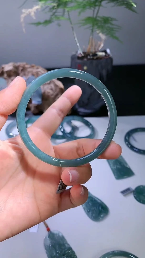 翡翠未镶嵌吊坠(不含链)A21