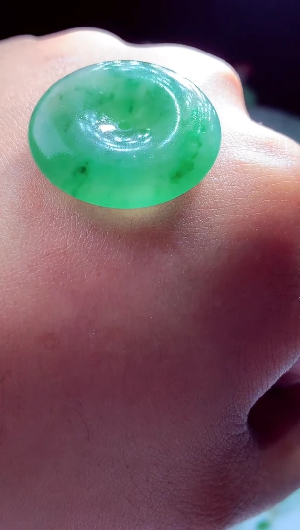 未镶嵌定制翡翠黎**?翡翠毛货定制