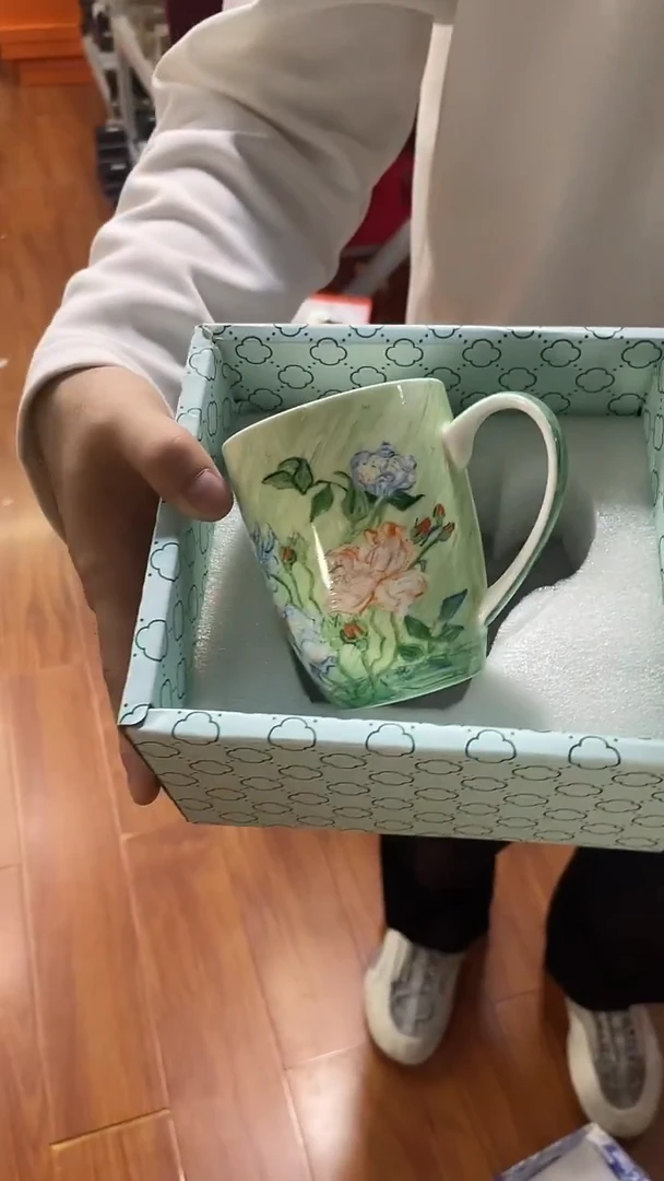 杯鸿辉家品牌瓷器，京东包邮！