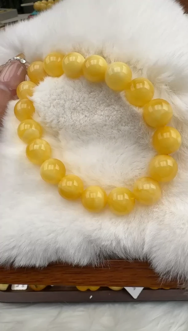 裸石琥珀未镶嵌XD193