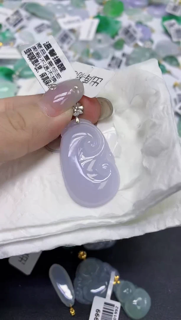 颈饰18K金镶嵌翡翠天然缅甸翡翠A货百元以上9元证书费自理