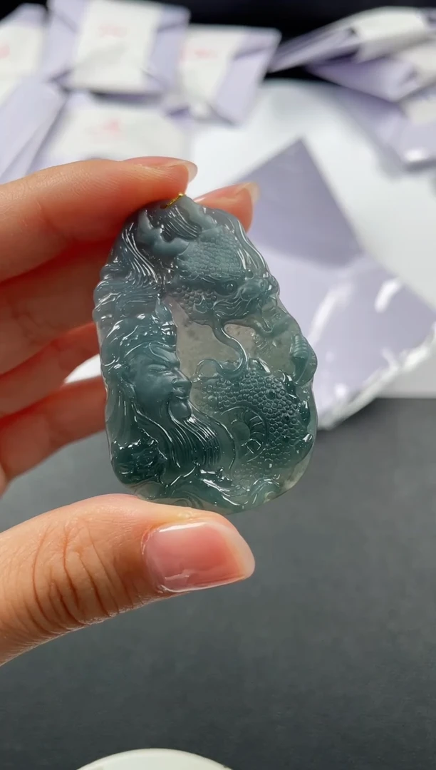 翡翠未镶嵌颈饰2321