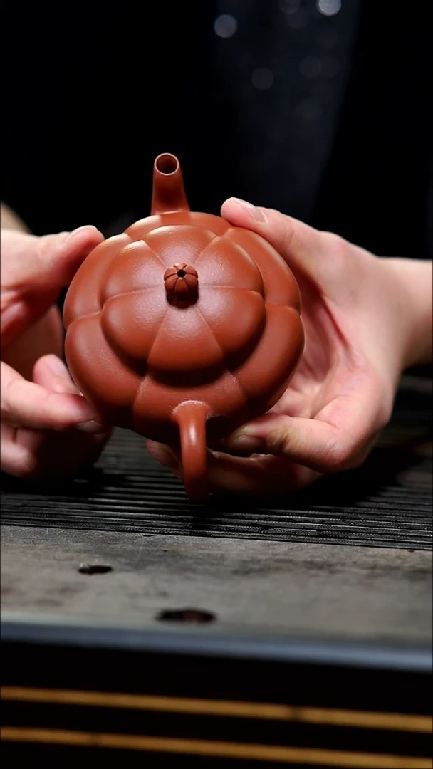 【闪购商品】紫砂茶壶150cc原矿老朱泥筋纹梨式壶