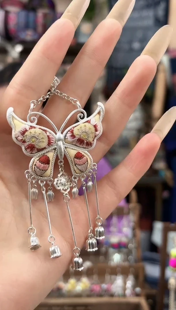 织绣民族风非遗老绣苗银饰品648