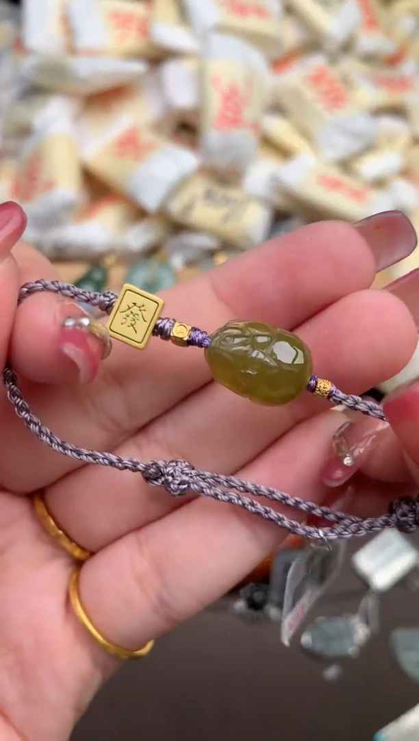 未镶嵌手绳翡翠—