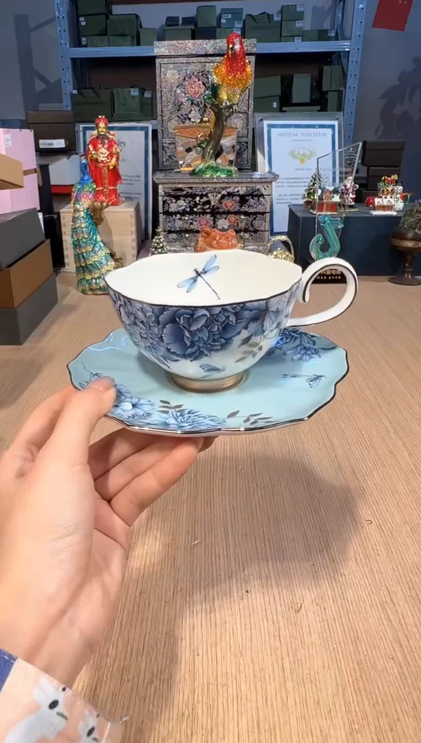 【闪购商品】杯150铂金青花大杯碟