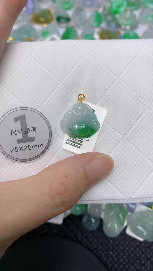 翡翠18K金镶嵌颈饰1111111