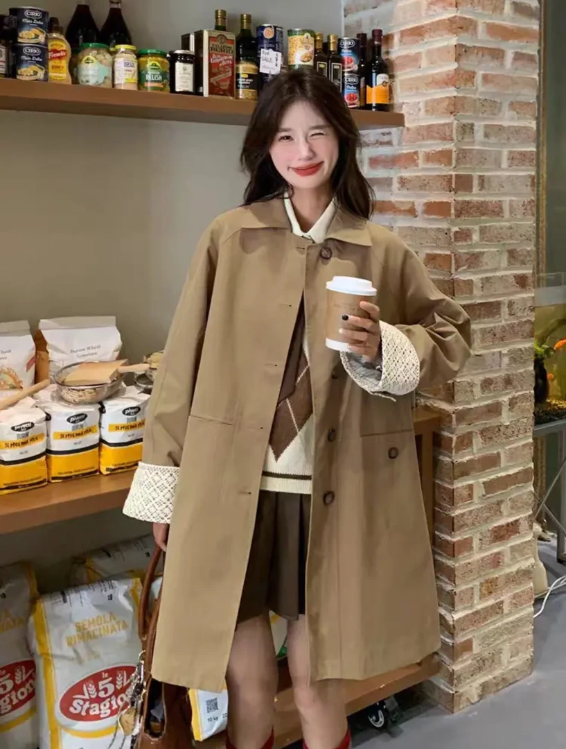 2025新款高级感拼接蕾丝翻边袖风衣外套女