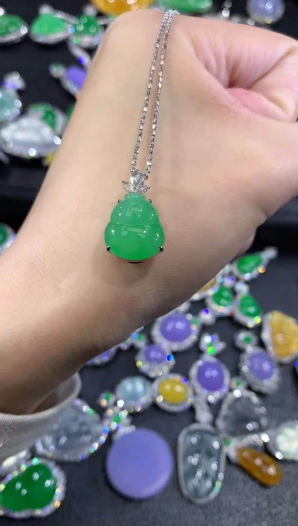 翡翠18K金镶嵌吊坠(不含链)158-葫芦（不含链扣