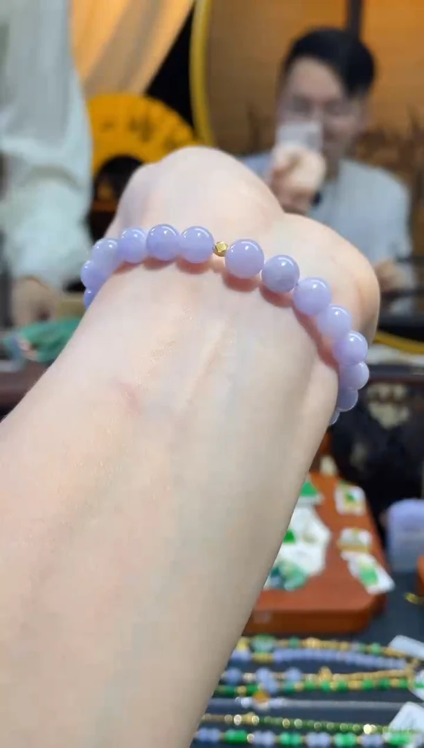 颈饰18K金镶嵌翡翠手串