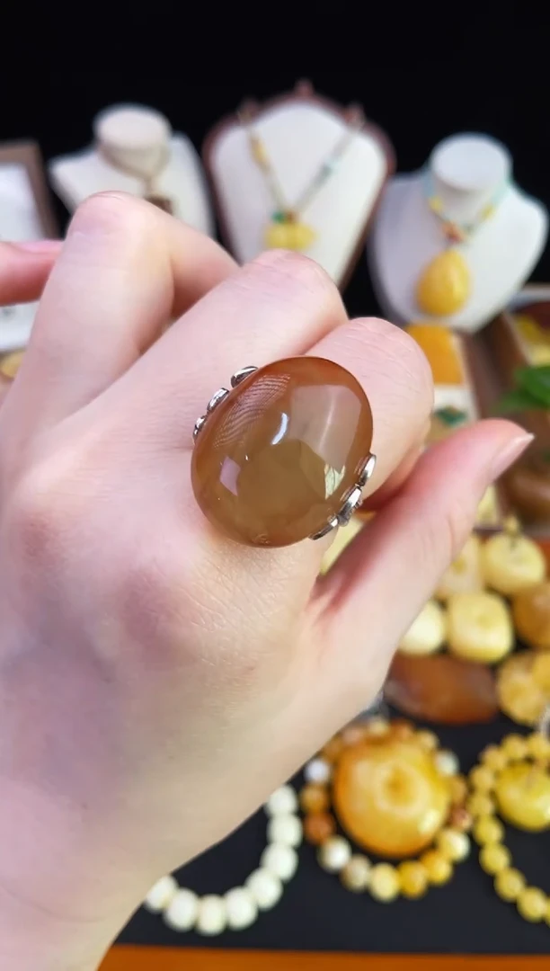 琥珀未镶嵌珠宝奇石柒月