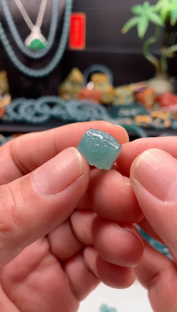 【闪购商品】翡翠颈饰未镶嵌0330435967