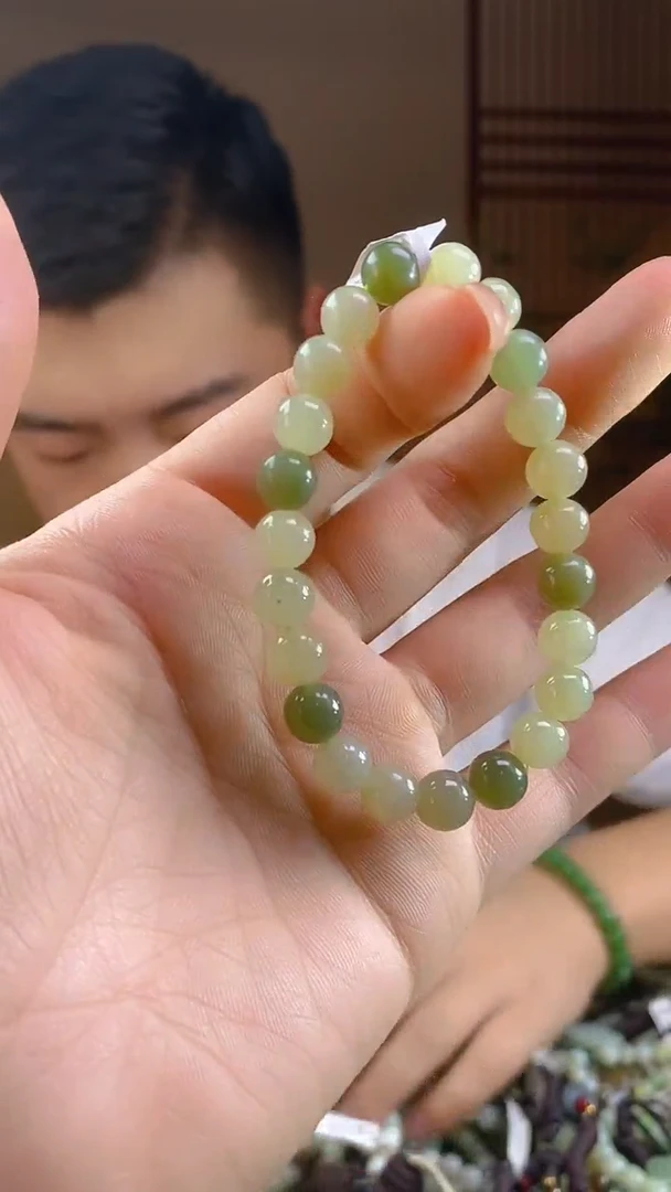 和田玉未镶嵌颈饰多样性发货，拍一发一