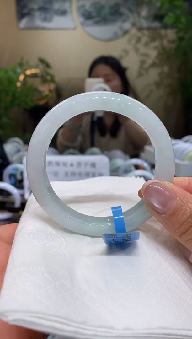 【闪购商品】翡翠手镯未镶嵌翡翠
