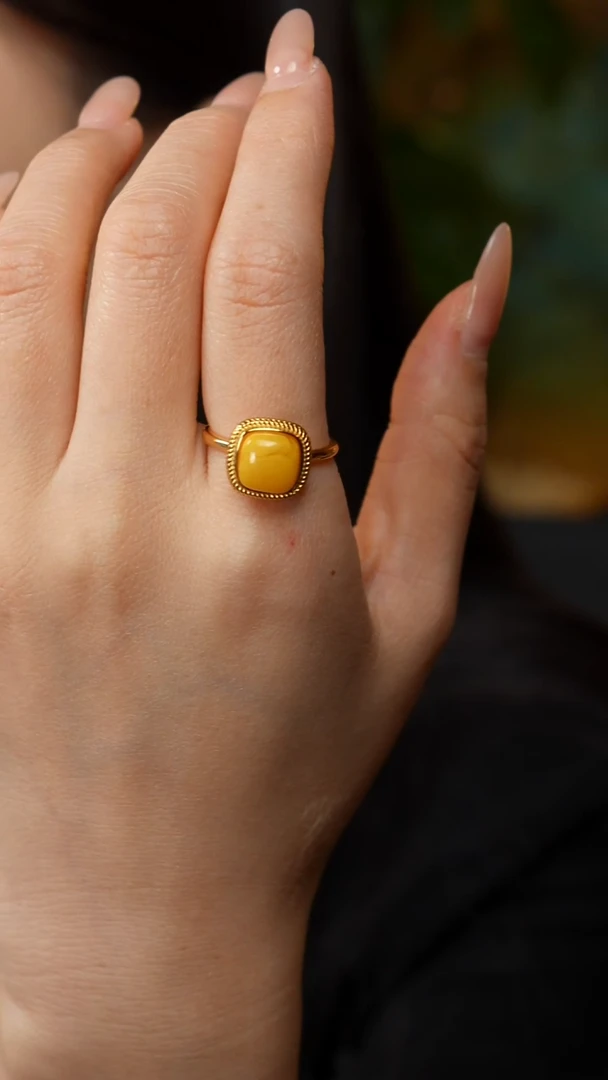 银S925镶嵌蜜蜡戒指老蜡戒指8**