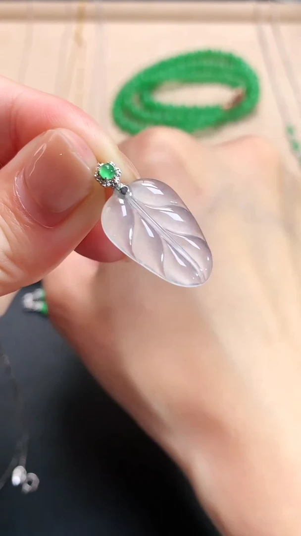 翡翠18K金镶嵌吊坠(不含链)叶子|1500+0