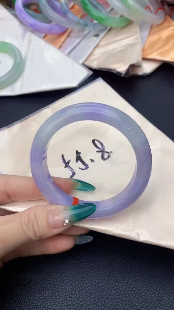 【闪购商品】翡翠手镯未镶嵌0414357057