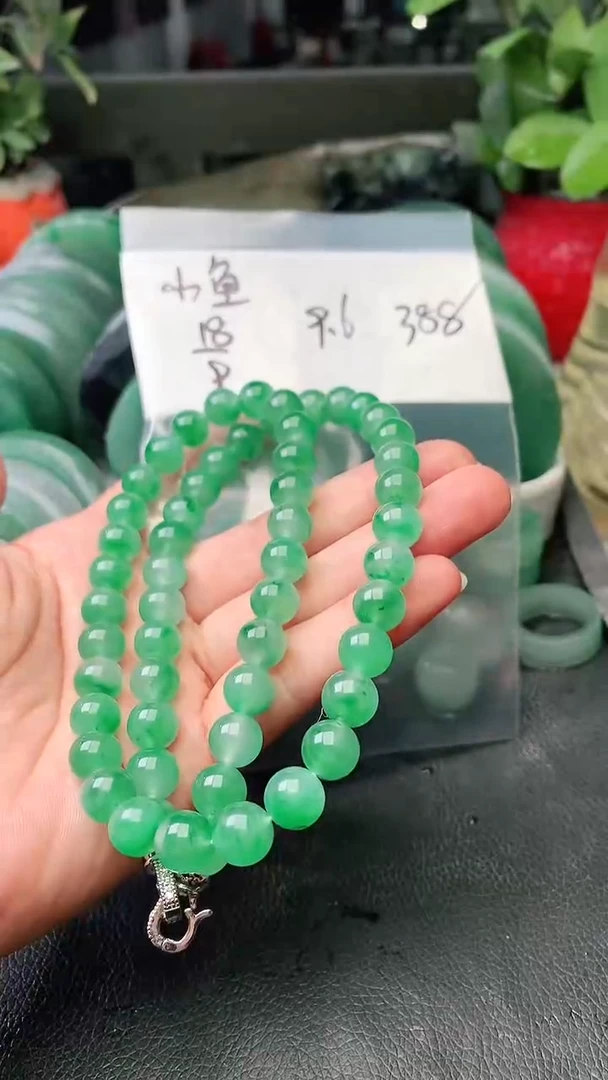 定制石英质玉（非洲翠）小*项链