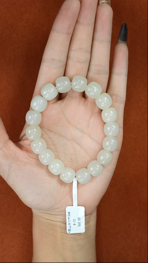 未镶嵌手串和田玉黑山微色差卡11*12mh