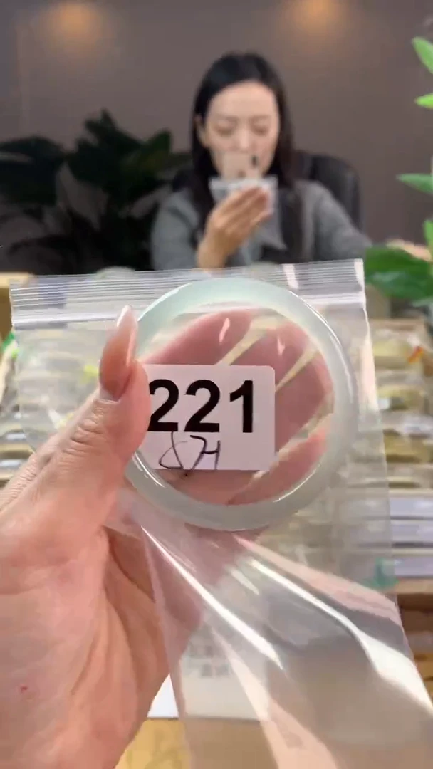 【闪购商品】玛瑙/玉髓手镯未镶嵌221