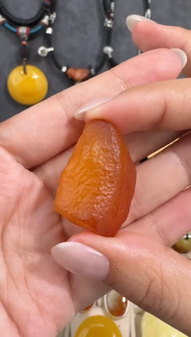 裸石琥珀未镶嵌默认手机挂